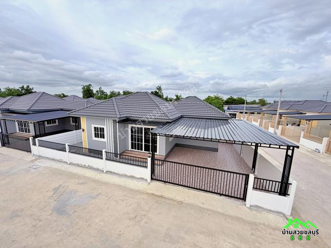 เปิดให้จองแล้ว บ้านเดี่ยว ไซด์หน้ากว้าง 2 ห้องนอน 2 ห้องน้ำ ทำเล อมตะนคร-แยกมาบโป่ง โครงการ Akehome เอกโฮม