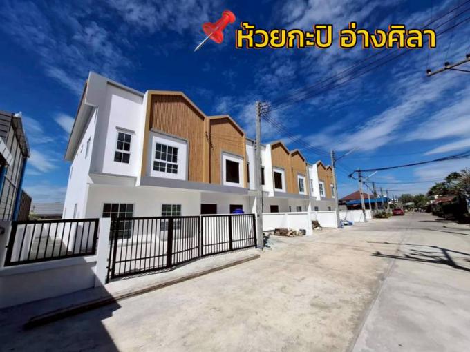 ขายทาวน์โฮม มือ1 "ขนาดใหญ่" หน้ากว้าง 6 เมตร โครงการ The Life Toen Village (เดอะไลฟ์ทาวน์ วิลเลจ) พิกัด: ซอยห้วยกะปิ10 (ข้างBigCโฮมโปร) จากถนนสุขุมวิทเพียง 200 เมตร