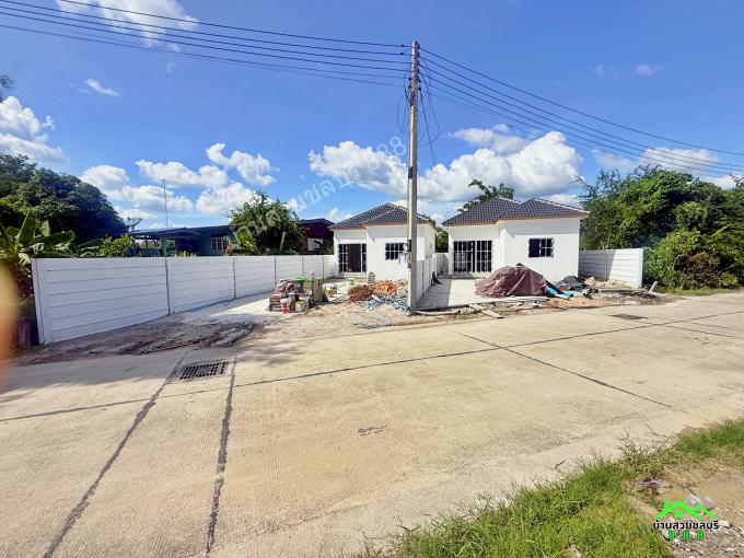 บ้านเดี่ยว โครงการ Akehome พานทอง–หนองกะขะ ใกล้อมตะนคร  มีเพียง 2 หลังสุดท้าย