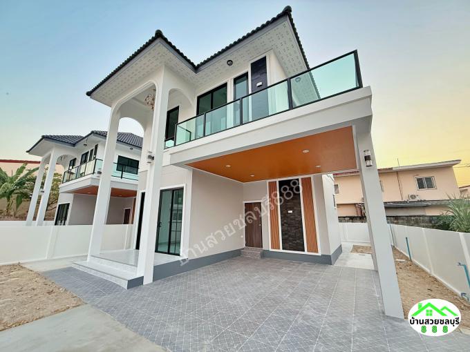 ขายบ้านเดี่ยว 2 ชั้น 4 ห้องนอน ทำเลวัดชากสมอ–ดอนหัวฬ่อ ใกล้อนตะนครเฟส 1–6 พร้อมเข้าอยู่