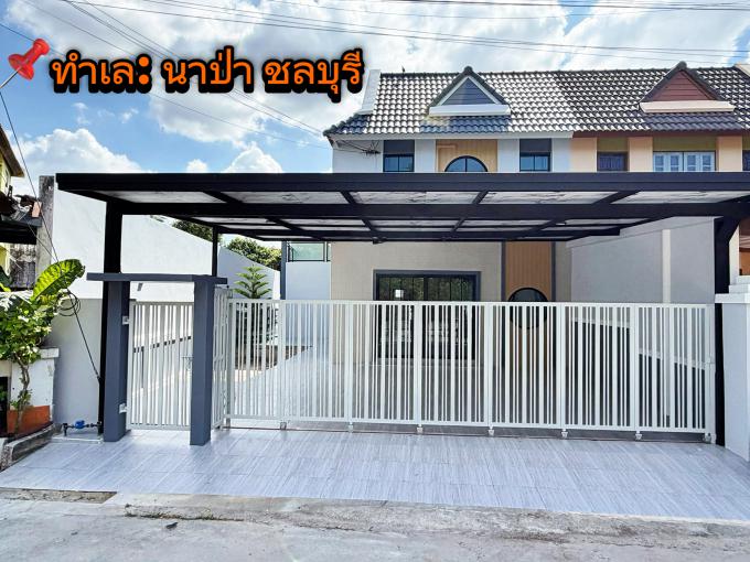 ขายบ้านแฝด สไตล์บ้านเดี่ยว ทำเล นาป่า ชลบุรี ใกล้อมตะนครเฟส 1-6 (บ้านแฝดเรือนสุข)